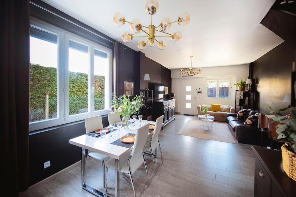 Jolie Maison Sur Orleans, Parking & Climatisation Exterior foto