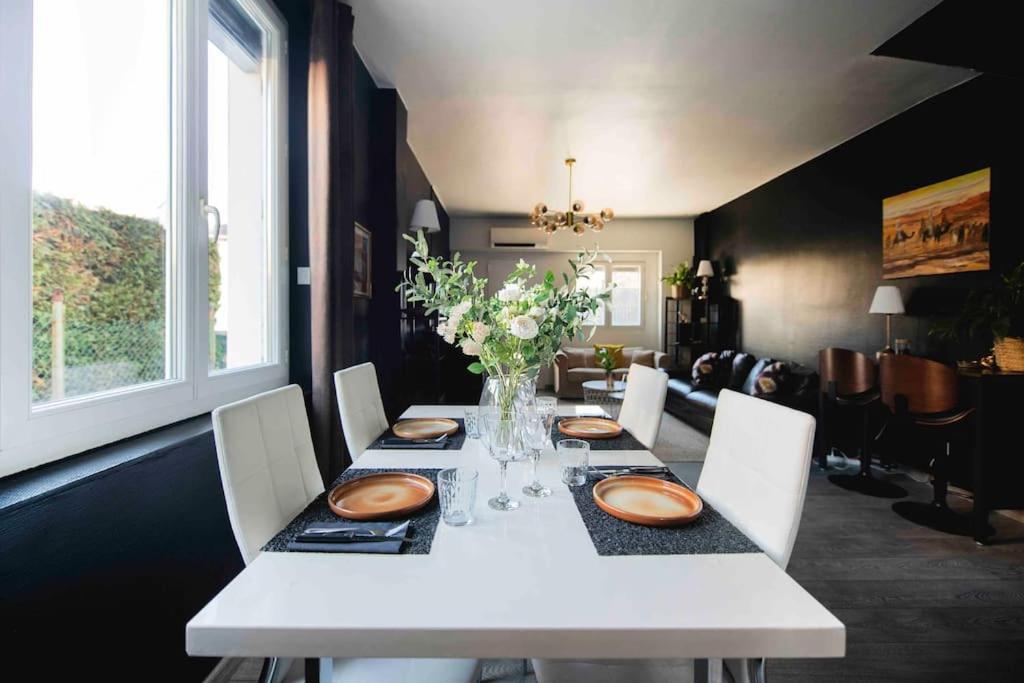 Jolie Maison Sur Orleans, Parking & Climatisation Exterior foto